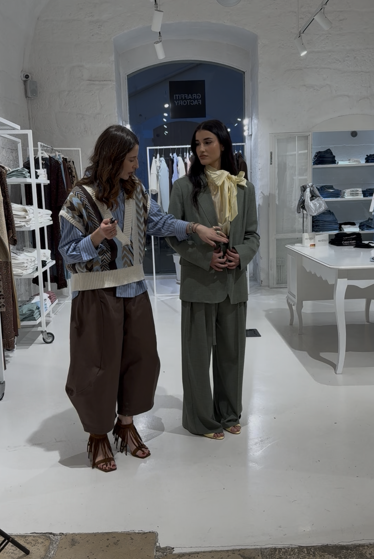 Come indossare 6 tailleur per 6 occasioni diverse